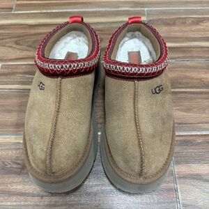 UGG Tazz